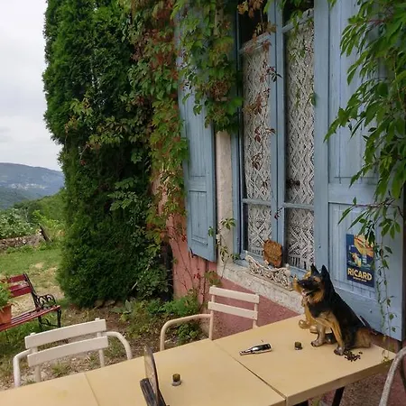 Дом отдыха Les Roulottes Du Travers *